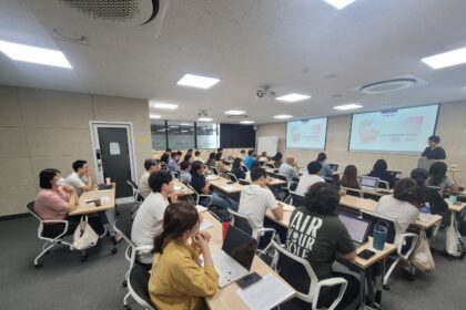 A Northwest classroom of students working without phones in sight